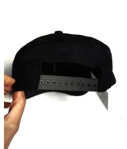 GORRA TITTIES